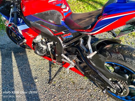 2020 Honda CBR 1000 RR/RA Fireblade, красный, 2300000 рублей, вид 4