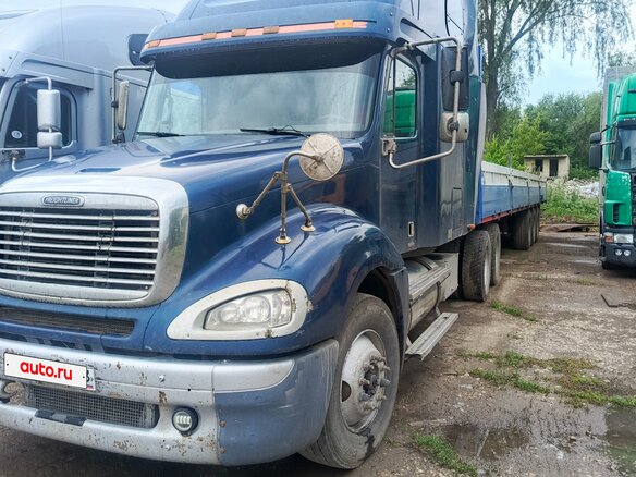 2003 Freightliner Columbia, синий, 1650000 рублей - вид 2