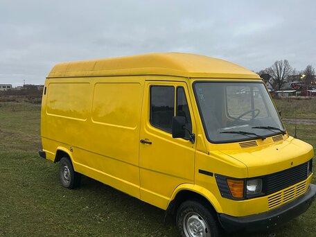 1987 Mercedes-Benz T1, жёлтый, 520000 рублей, вид 2