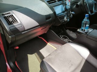 2015 Toyota Prius Alpha I (ZVW40/41) Рестайлинг, красный, 1650000 рублей, вид 5