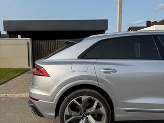 2020 Audi Q8 50 TDI I (4M), серый, 7050000 рублей, вид 5