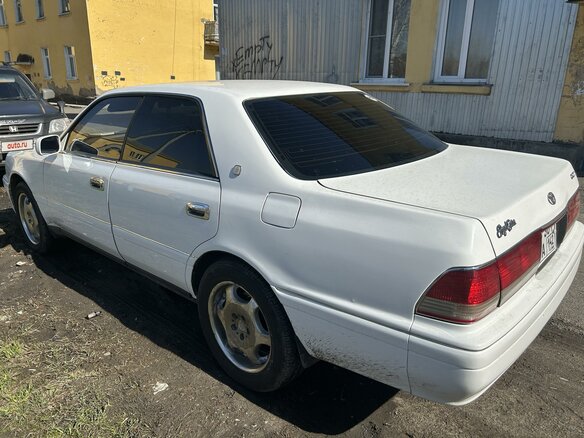 1997 Toyota Crown X (S150), белый, 650000 рублей - вид 6