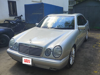 1999 Mercedes-Benz E-Класс 280 II (W210, S210), серебристый, 800000 рублей, вид 1