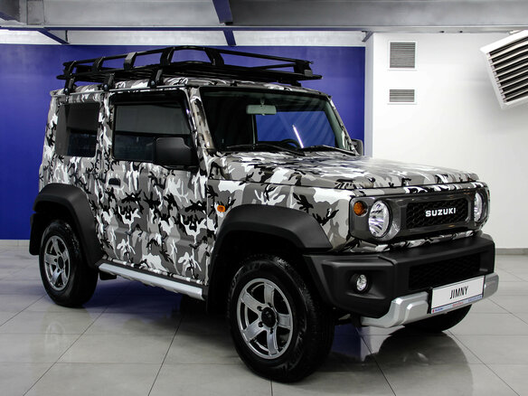 2020 Suzuki Jimny IV, серый