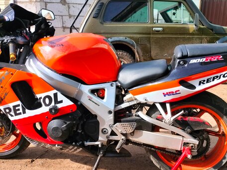 1993 Honda CBR 900RR Fireblade, жёлтый, 365000 рублей, вид 3
