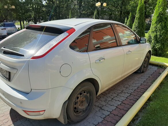 2011 Ford Focus II Рестайлинг, белый - вид 8