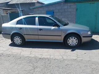 2008 Skoda Octavia I (A4) Рестайлинг, серебристый, 700000 рублей, вид 3