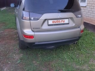 2008 Mitsubishi Outlander II, бежевый, 1050000 рублей, вид 2