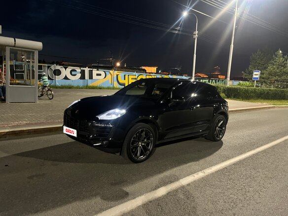 2017 Porsche Macan I, чёрный, 3700000 рублей - вид 3