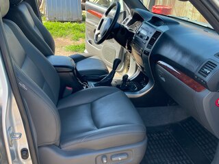2005 Toyota Land Cruiser Prado 5-speed 120 Series, серебристый, 2000000 рублей, вид 5
