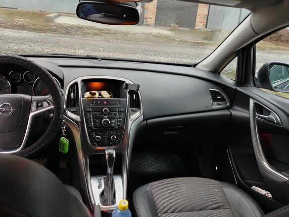2011 Opel Astra J, чёрный, 900000 рублей - вид 5