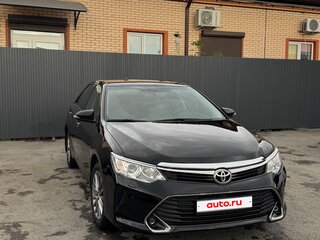 2016 Toyota Camry VII (XV50) Рестайлинг, чёрный, 2050000 рублей, вид 1