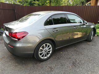 2019 Mercedes-Benz A-Класс 200 IV (W177), серый, 2255000 рублей, вид 2