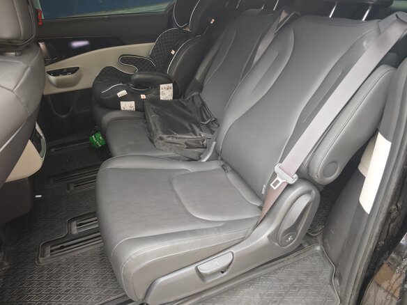 2021 Kia Carnival IV, чёрный, 3150000 рублей - вид 13