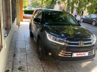 2019 Toyota Highlander III (XU50) Рестайлинг, чёрный, 4150000 рублей, вид 2