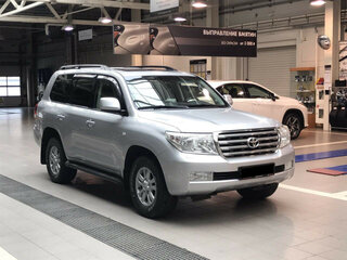 2008 Toyota Land Cruiser 200 Series, серебристый, 2700000 рублей, вид 2