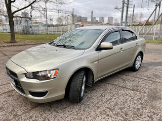 2010 Mitsubishi Lancer X, бежевый, 750000 рублей, вид 3