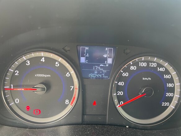 2016 Hyundai Solaris I Рестайлинг, белый, 1150000 рублей - вид 7