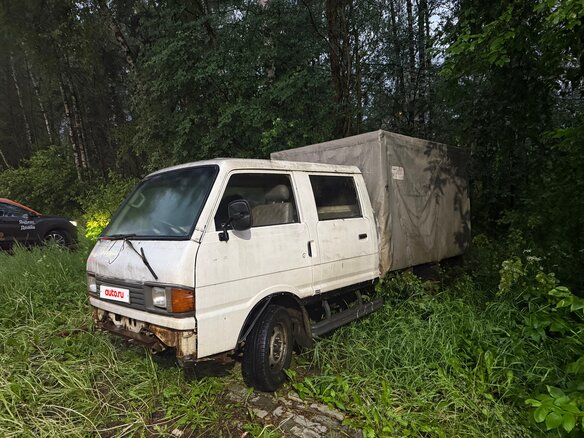 1996 Mazda Bongo, белый, 410000 рублей - вид 1