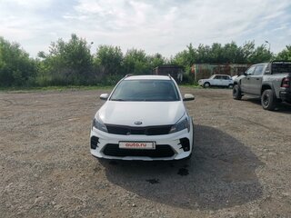 2021 Kia Rio X IV Рестайлинг, белый, 1800000 рублей, вид 1