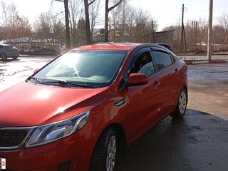 2013 Kia Rio III, красный, 750000 рублей, вид 1