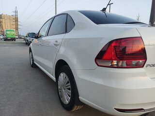 2018 Volkswagen Polo V Рестайлинг, белый, 1080000 рублей, вид 5