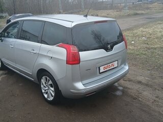 2016 Peugeot 5008 I Рестайлинг, серый, 1300000 рублей, вид 5