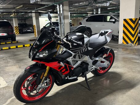 2019 Aprilia Tuono V4, серебристый, 1599000 рублей, вид 2