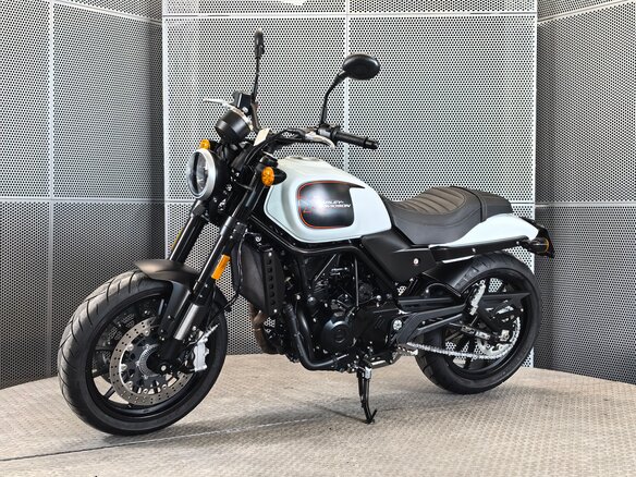 2023 Harley-Davidson X500, белый, 549000 рублей - вид 3
