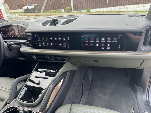2023 Porsche Cayenne E-Hybrid III Рестайлинг, серый, 16499990 рублей - вид 23