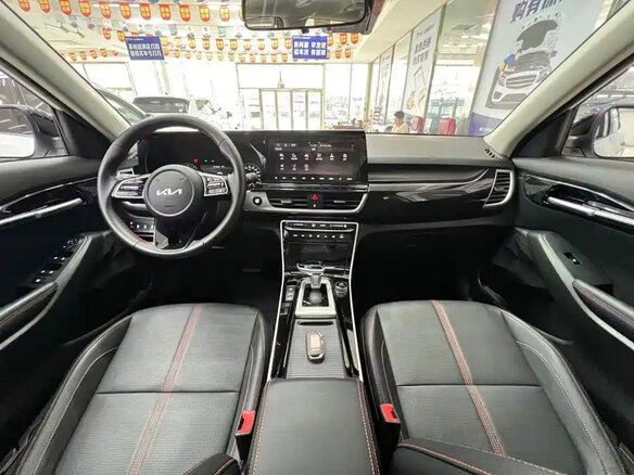 2022 Kia KX3, белый, 1370000 рублей - вид 7