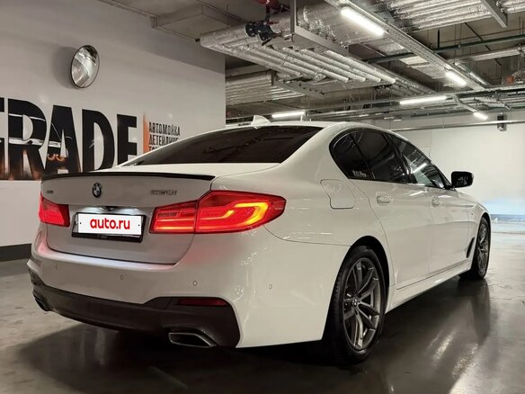 2018 BMW 5 серии 530i xDrive VII (G30/G31/G38), белый, 3250000 рублей - вид 5