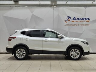 2016 Nissan Qashqai II, белый, 1710000 рублей, вид 2