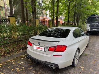 2015 BMW 5 серии 528i xDrive VI (F10/F11/F07) Рестайлинг, белый, 1500000 рублей, вид 3