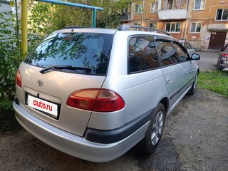 2002 Toyota Avensis I Рестайлинг, серебристый, 550000 рублей, вид 3