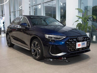 2023 Audi A3 Sportback 35 TFSI IV (8Y), синий, 2250000 рублей, вид 1