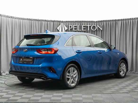 2018 Kia Ceed III, синий, 1790000 рублей - вид 4