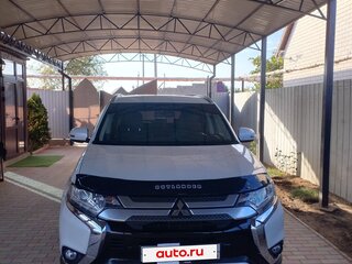 2019 Mitsubishi Outlander III Рестайлинг 3, белый, 2290000 рублей, вид 2