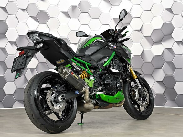 2022 Kawasaki Z 900, чёрный, 1177000 рублей - вид 6