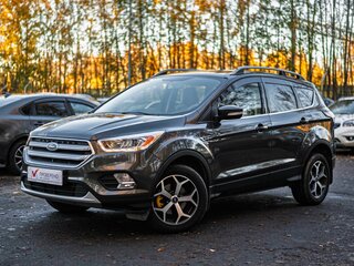 2017 Ford Kuga II Рестайлинг, серый, 1699000 рублей, вид 1
