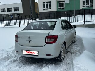 2016 Renault Logan II, белый, 420000 рублей, вид 2