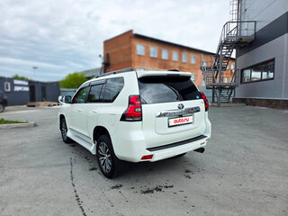 2018 Toyota Land Cruiser Prado 150 Series Рестайлинг 2, белый, 3950000 рублей, вид 5
