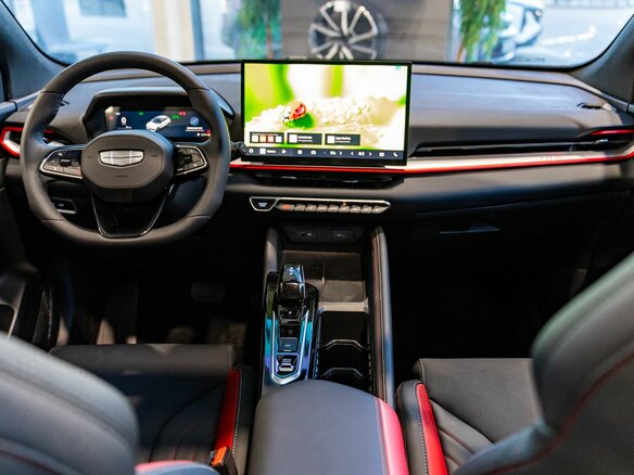 2026 Geely Coolray I Рестайлинг 2, серый - вид 24