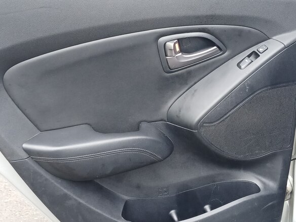 2014 Hyundai ix35 I Рестайлинг, серебристый, 1450000 рублей - вид 7