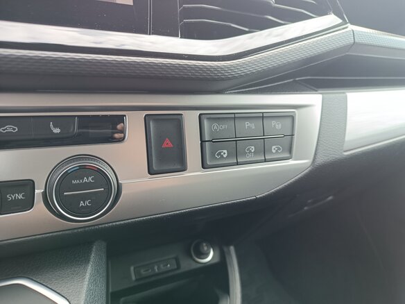 2022 Volkswagen Multivan T6 Рестайлинг, серебристый, 8790000 рублей - вид 10