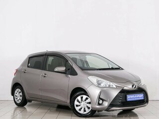 2018 Toyota Vitz III (XP130) Рестайлинг, коричневый, 899000 рублей, вид 1