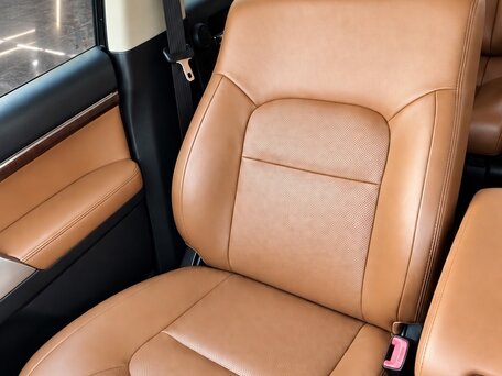 2014 Toyota Land Cruiser 200 Series Рестайлинг 1, чёрный, 4290000 рублей, вид 5