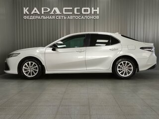 2021 Toyota Camry VIII (XV70) Рестайлинг, белый, 1799000 рублей, вид 5