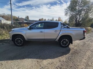 2019 Mitsubishi L200 V Рестайлинг, серебристый, 2100000 рублей, вид 2