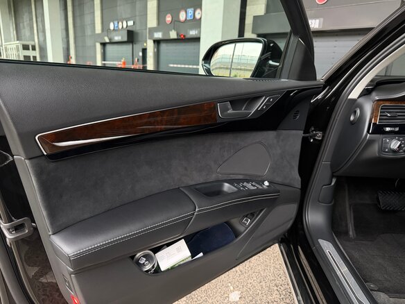 2015 Audi A8 Long III (D4) Рестайлинг, чёрный, 2380000 рублей - вид 7